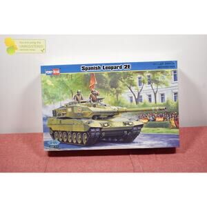 Hobby Boss Spanish Leopard 2E Model Kit 1/35 Scale (Package Wear)